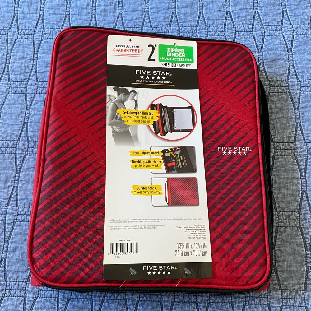 Binder Red